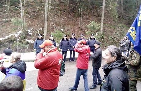 Пікет дачі Медведчука. Фото Мукачево.net