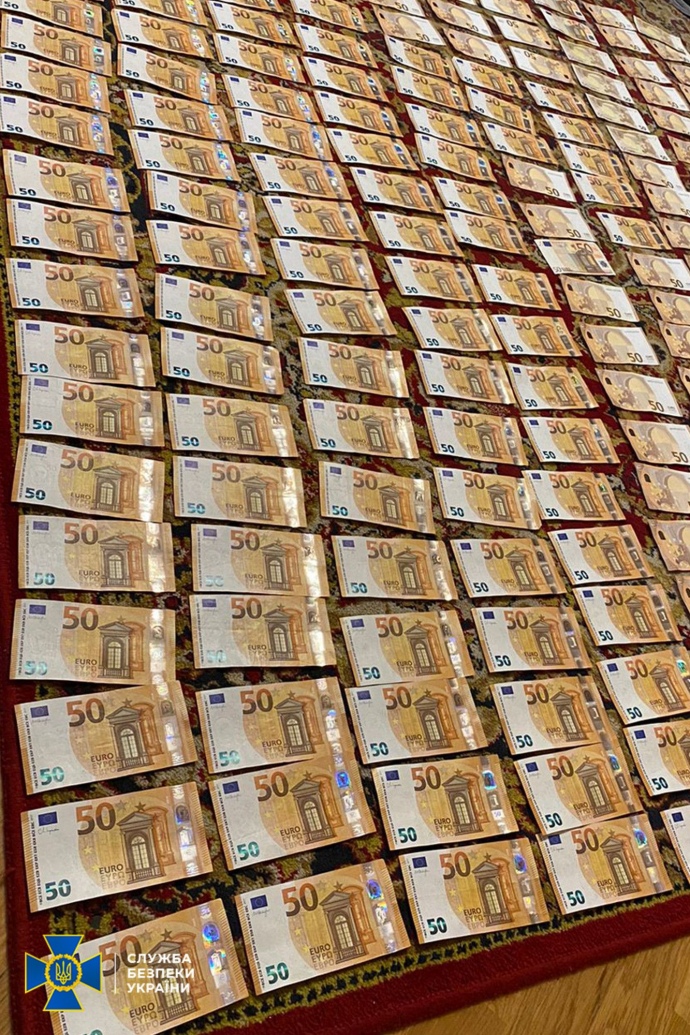 Деньги, которые руководитель оборонного ГП и трое сообщников хотели украсть на закупке модуля для РЛС к истребителям