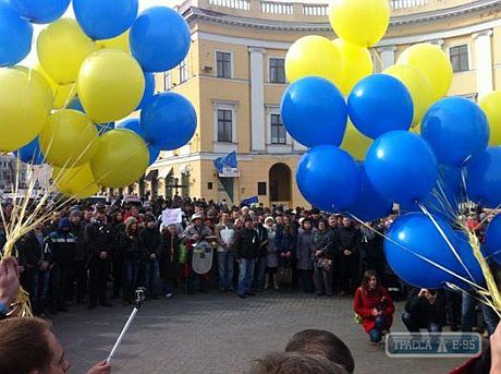 В Одессе митингуют евромайдановцы