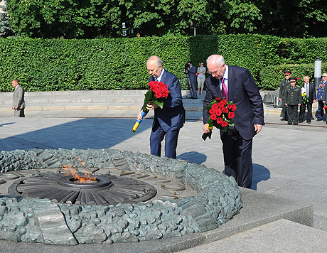 Фото пресс-службы Кабмина Фото пресс-службы Кабмина