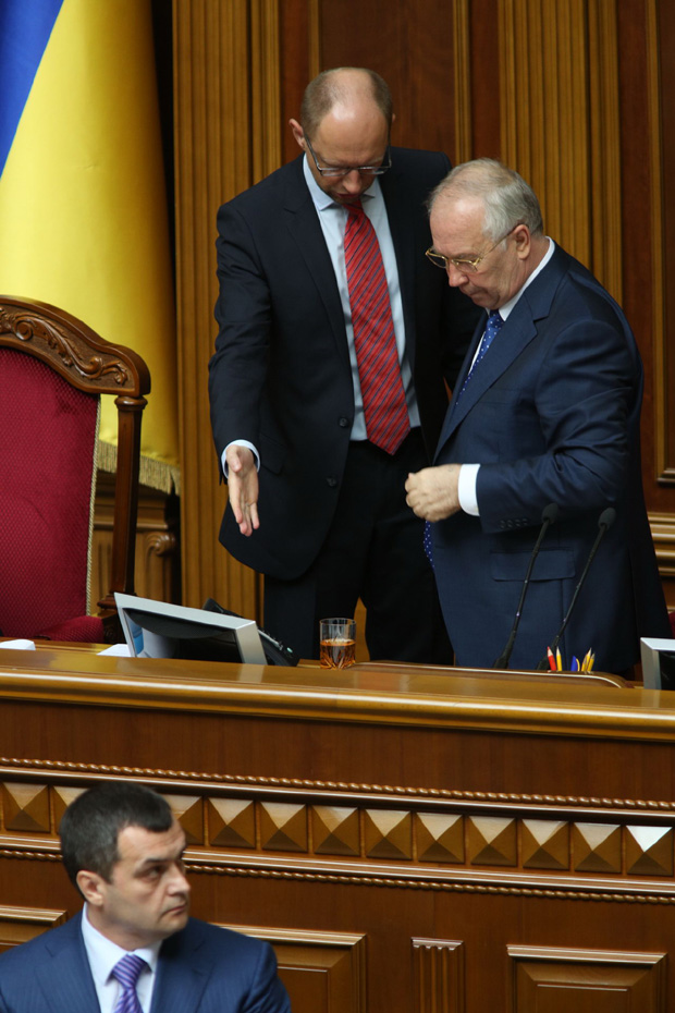 Лідер Батьківщини Арсеній Яценюк коментував виступ міністра із трибуни спікера Володимира Рибака