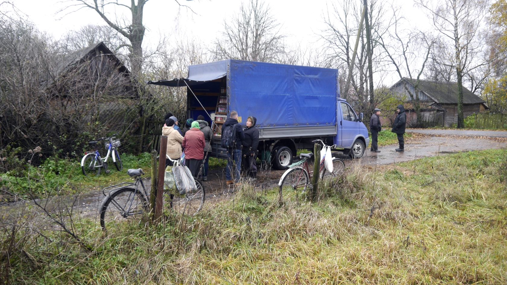 У п'ятницю в Москалях справжнє свято - з Чернігова приїжджає пересувний магазин