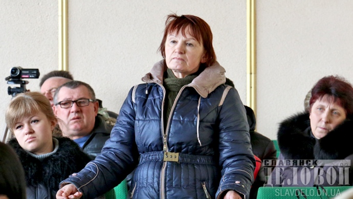 Колишні мешканці зруйнованих згорілих квартир з року в рік чують обіцянки, що їм побудують новий будинок, як тільки знайдуться кошти