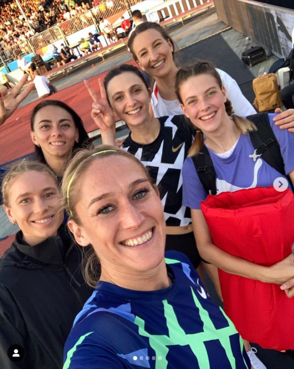 Магучих с другими прыгуньями в Цюрихе