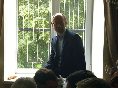 Яценюк у суді над Тітушком Яценюк у суді над Тітушком