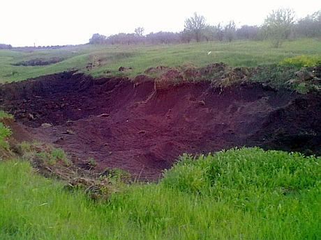 Кому знадобився чорнозем?