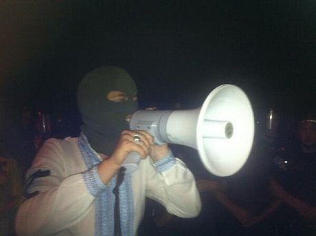 Під Святошинським райвідділком. Фото - Мустафа Найєм