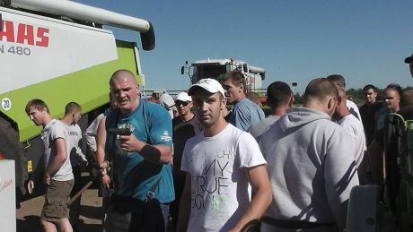 Братки захоплюють підприємство опозиціонера Братки захоплюють підприємство опозиціонера