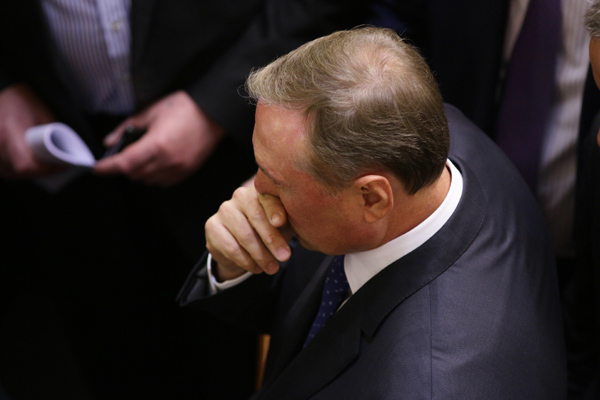 Глава фракции ПР Александр Ефремов озадачен