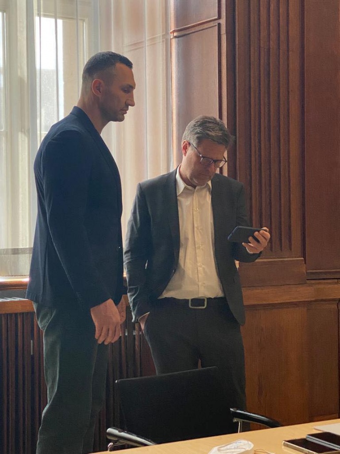 Виталий Кличко с немецким вице-канцлером и министром экономики Робертом Хабеком