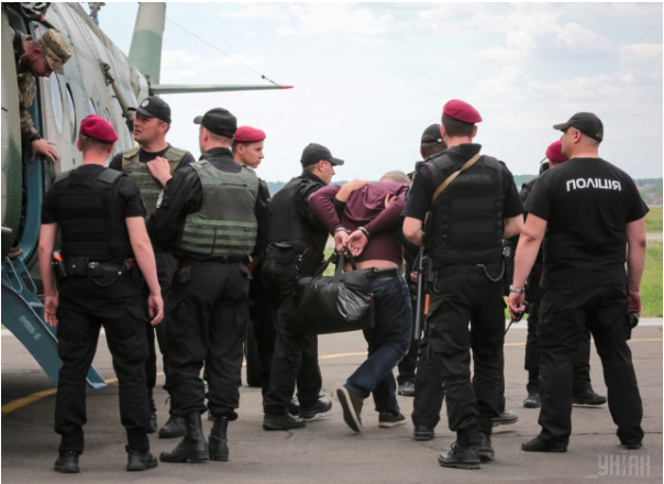 Операція по затриманню податківців виглядала мов у голівудському фільмі