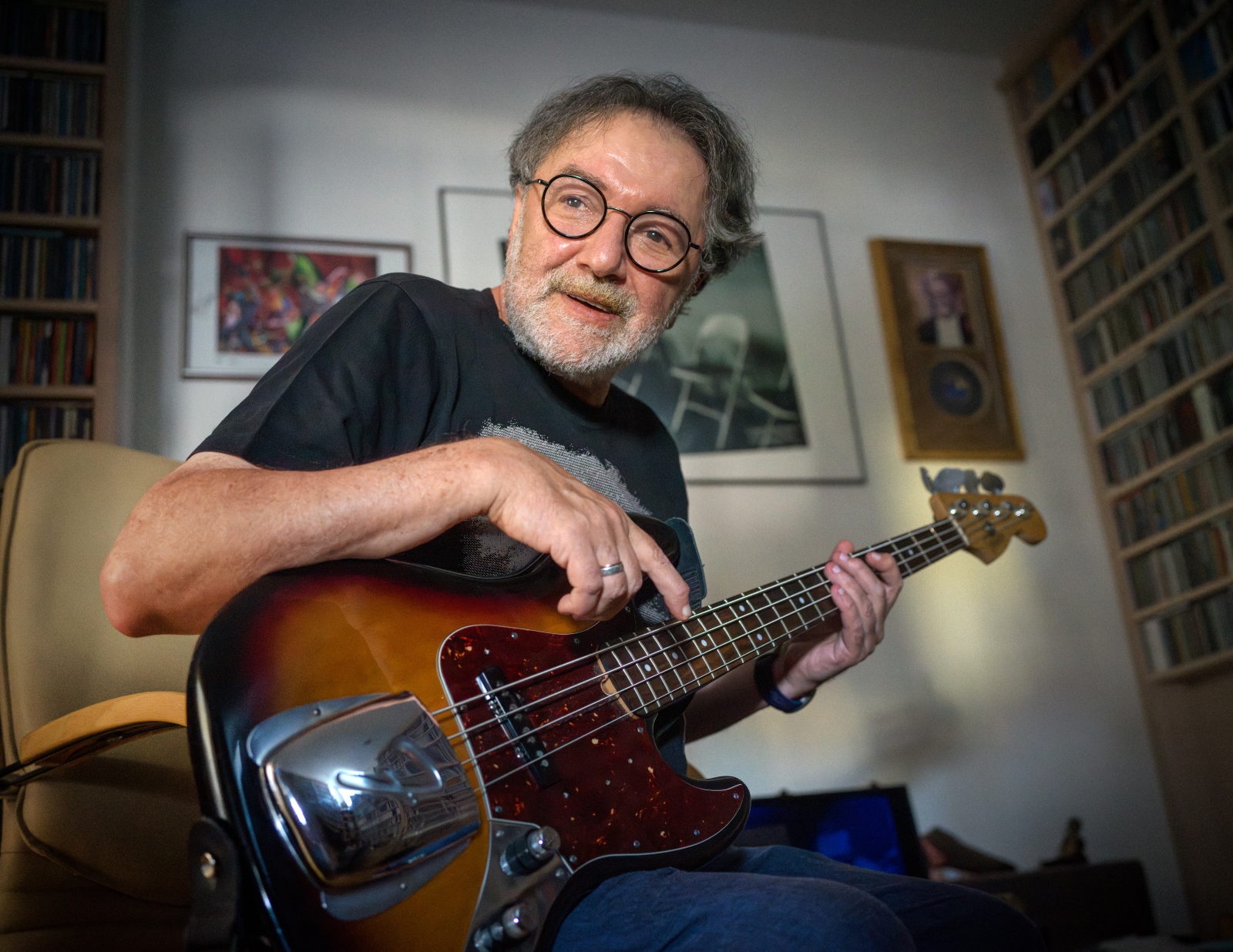 Олексій Коган: Вічні протилежності – любов і ненависть, війна і мир, радість і сум, дитинство і старість, самотність і усамітненість. Усе як в реальному житті. Ця музика – як віддзеркалення життя