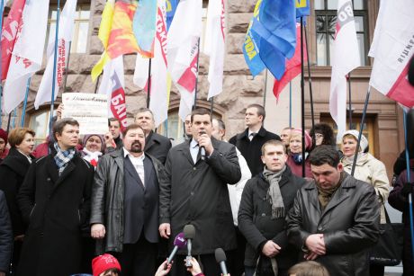 Лидерам оппозиции не до Киевсовета Лидерам оппозиции не до Киевсовета