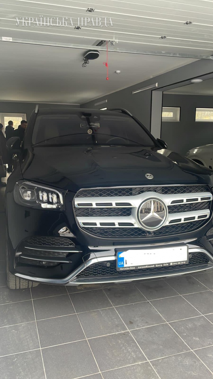 Один из автомобилей, которым пользуется Датий