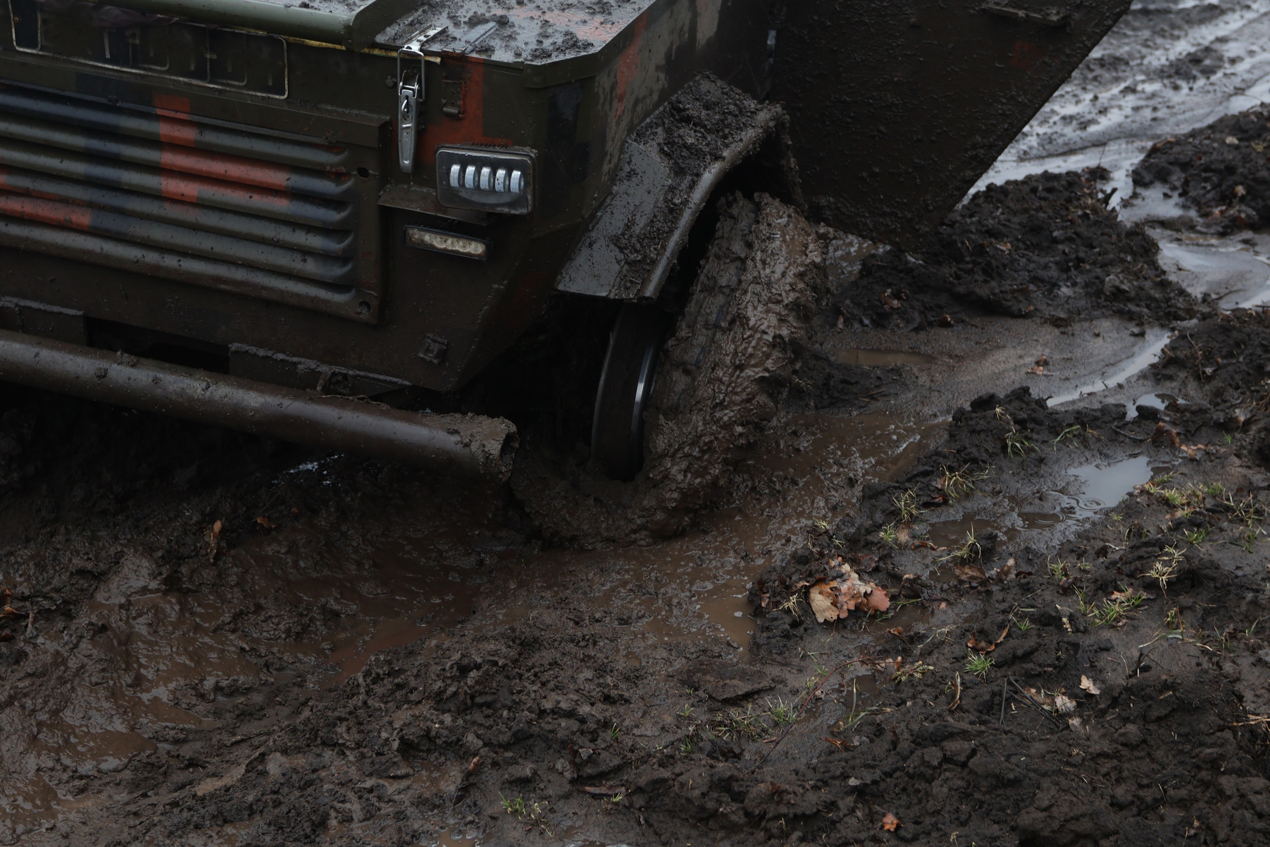 Антон Філатов: Земля тут як провідник. Якщо долею тобі не дано дійти, ти не дійдеш, як би не хотів. Навіть якщо їдеш на сучасній техніці, не доїдеш. А якщо тобі дано, то ти проїдеш навіть через непрохідні місця