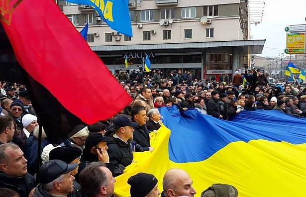 Усі фото Дмитра Ларіна