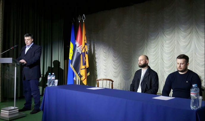 Тягнибок, Тарасенко й Білецький у Будинку вчителя