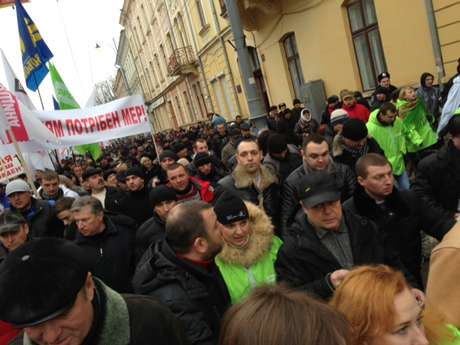 Акція Вставай, Україно! у Чернівцях. Фото прес-служби Батьківщини Акція Вставай, Україно! у Чернівцях. Фото прес-служби Батьківщини