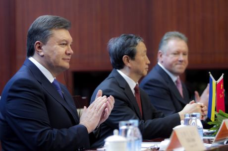 Янукович пригласил в Украину китайских инвесторов и заинтересовался опытом проведения Олимпиады 