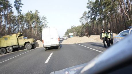 КП на гостомельской трассе (въезд в Киев из Ковеля), 9:15 утра 