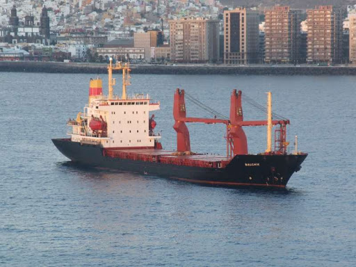 Грузовое судно 