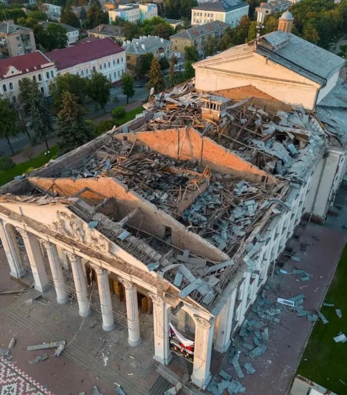 THEATRE IN THE CITY OF CHERNIHIV WAS DAMAGED BY A 19 AUGUST RUSSIAN MISSILE ATTACK