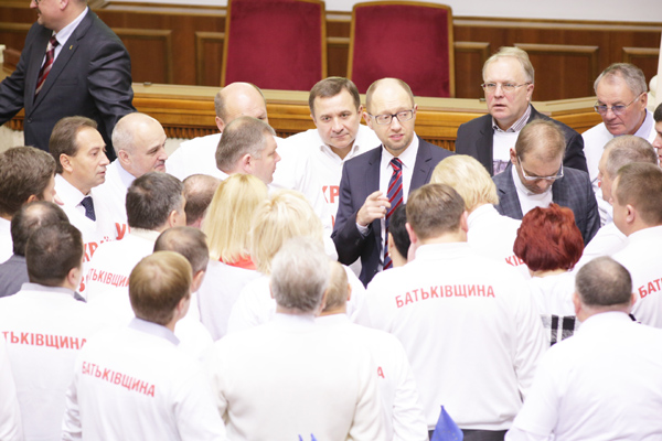 Тем же занимается Батькивщина во главе с Арсением Яценюком