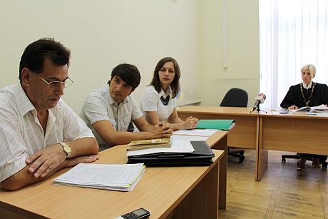 Суд отказал в удовлетворении иска к Аппарату Верховной Рады относительно предоставления общественности деклараций глав фракций. Фото Честно Суд отказал в удовлетворении иска к Аппарату Верховной Рады относительно предоставления общественности деклараций глав фракций. Фото Честно