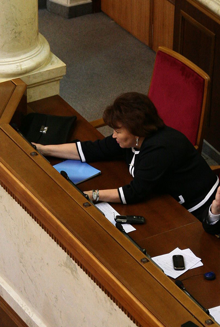 Бахтеева голосует за соседа