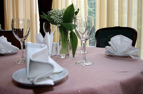 Снідати депутати зможуть в численних залах місцевого ресторану