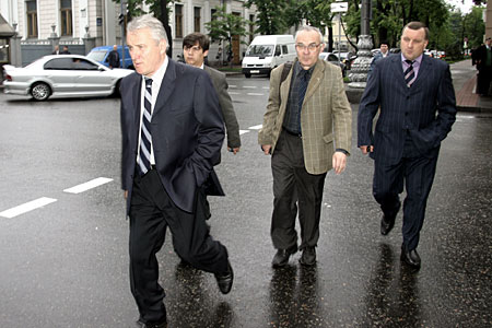 Петро Ющенко здає крос до Верховної Ради