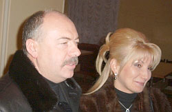 Щасливий Піскун з дружиною