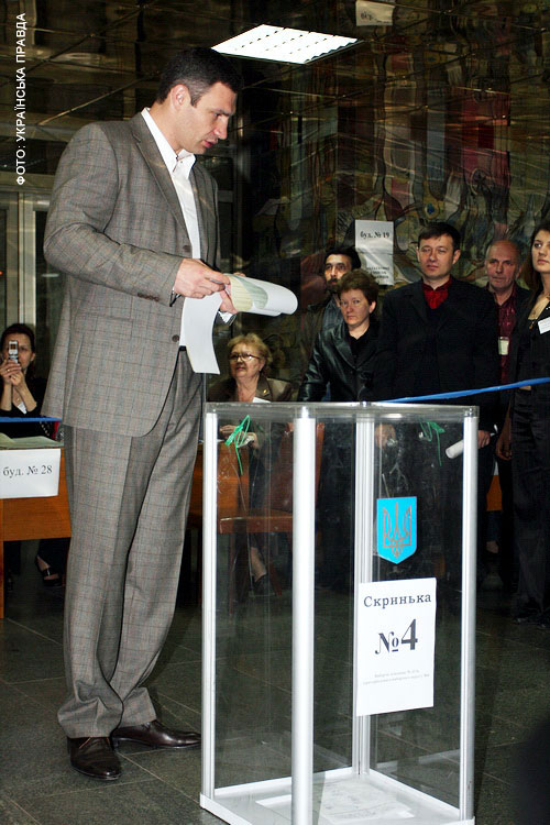 Головна проблема, яка була спільною для всіх кандидатів під час голосування, - довжина виборчого бюлетеня